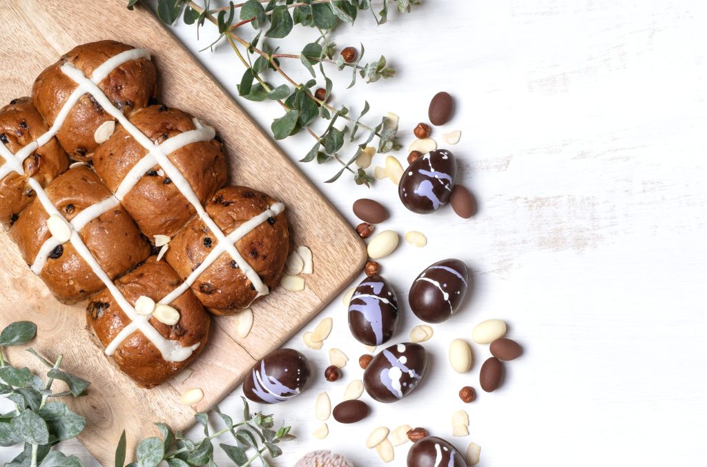 Recipe: Hot Cross Bun Scones