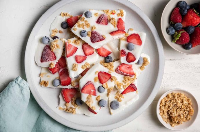 Recipe: Frozen Yoghurt Bark